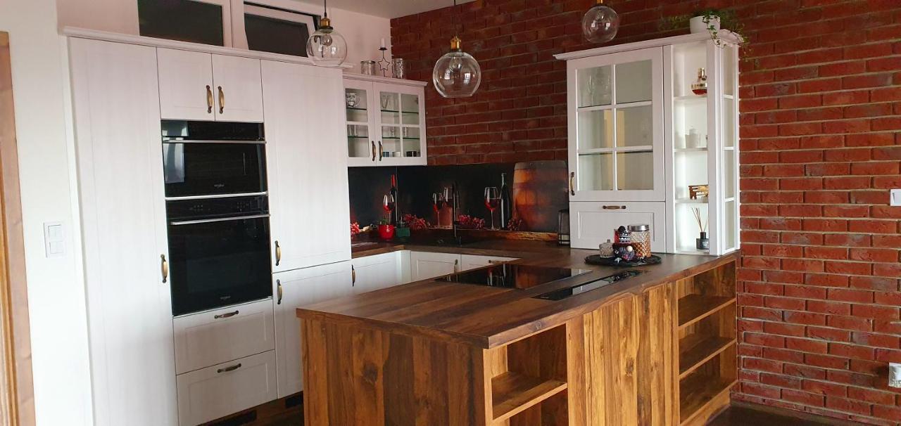 אולומוץ Apartman Jako Doma מראה חיצוני תמונה