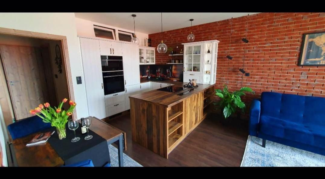 אולומוץ Apartman Jako Doma מראה חיצוני תמונה